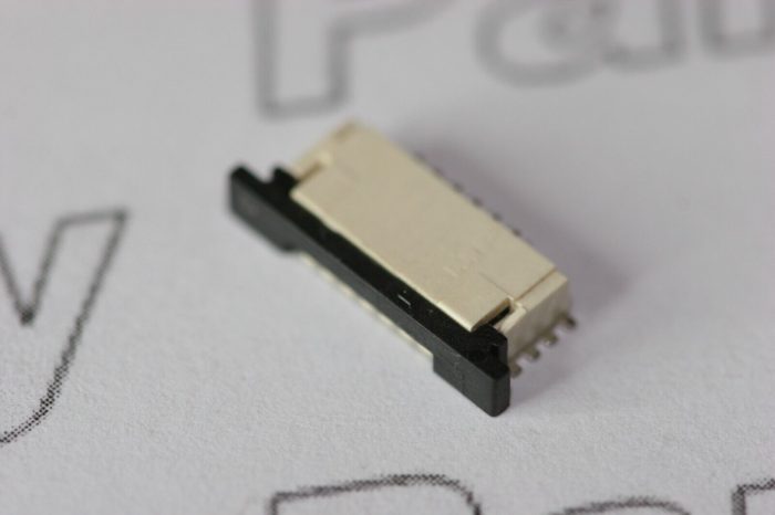 6 Way FFC/FPC Connector Molex 52271-0690 Right Angle ZIF SMD