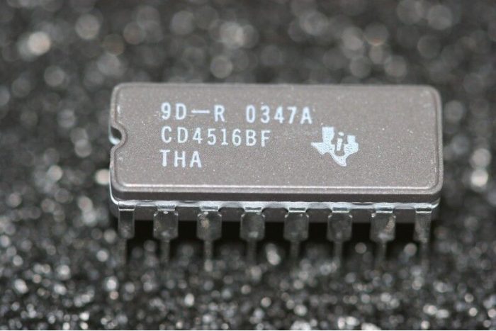 CD4516BF Texas Instruments Presettable Binary Up/Down Counter