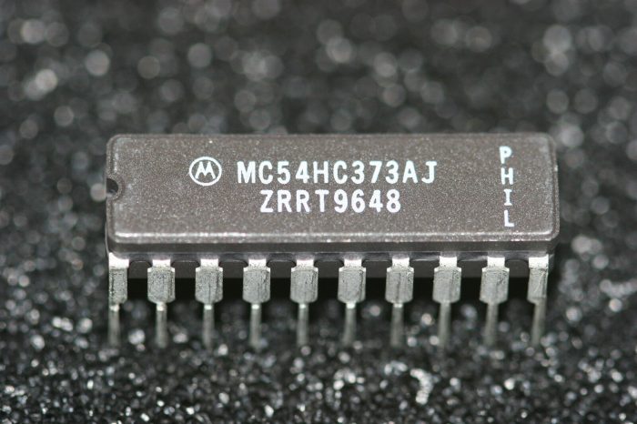 MC54HC373AJ Octal 3-State Non-Inverting Transparent Latch 54HC373A