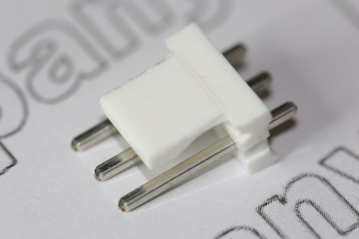 TE Connectivity 644752-3 MTA156 Connector 3 Way Vertical Header 4mm Pitch - Image 2