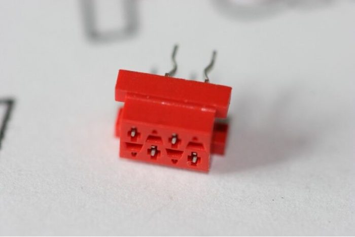 7-215079-4 TE Connectivity 4 Way Micro-MaTch Female-on-Board Connector - Image 2