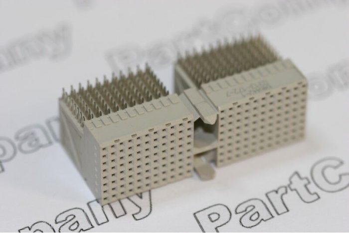 646442-1 AMP 2mm Hard Metric PCB Mount 176 Pin Right Angle TE Connectivity / AMP