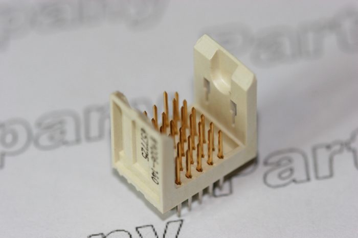89006-140 FCI Metral Backplane Connector 12mm 5 Row 30 Pin