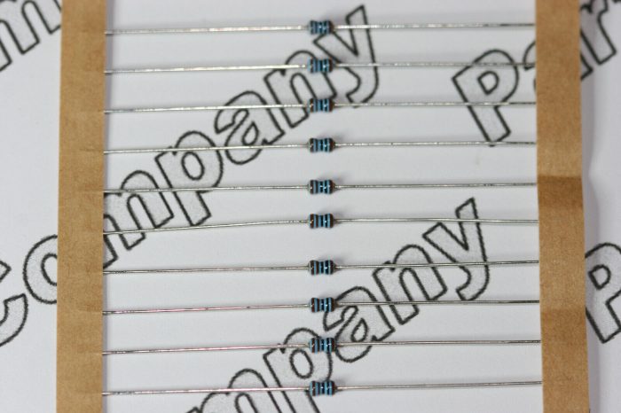 Multicomp 1% 1/8W 0.125W 50ppm MF12 Metal Film Resistor - Choose Values