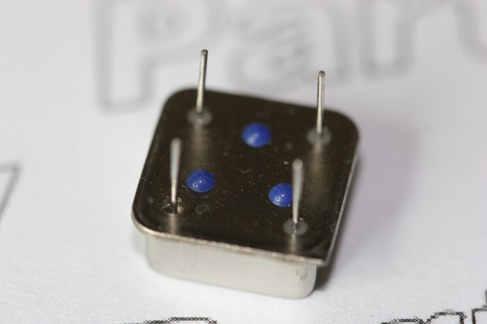 IQXO-22C C-MAC 40.0000MHz Crystal Oscillator - Image 2