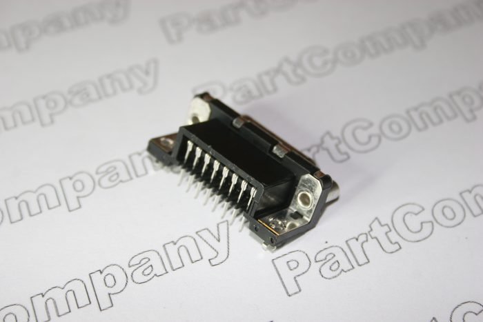 15 Way DSub Right-Angled Socket PCB Mounting FCI D15S13A4GV00 - Image 2